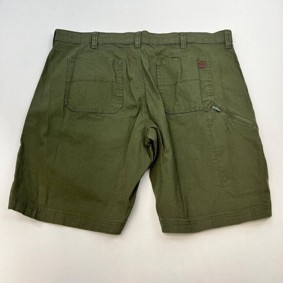 WP Waterproof Men’s Ribbed Green Flat Front Shorts Size 40 Waist - Picture 8 of 9